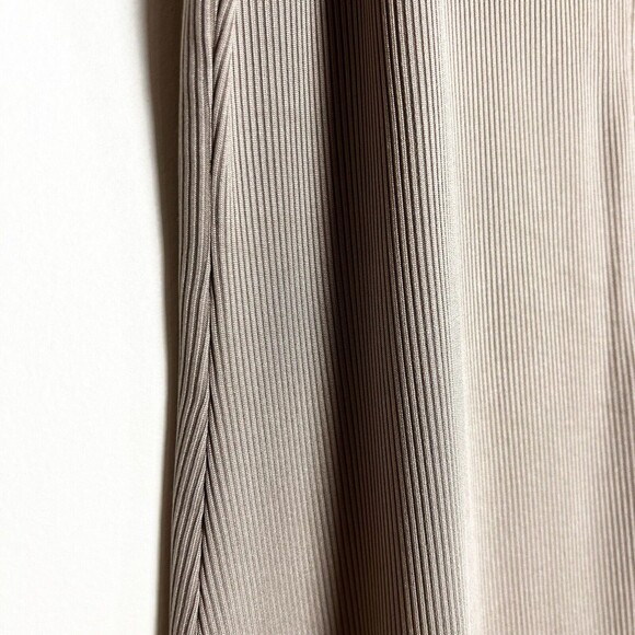 Nicholas Paola Jumpsuit Short Bodysuit Ribbed Mock Neck Tan Zip Women’s S NWT - Picture 3 of 11